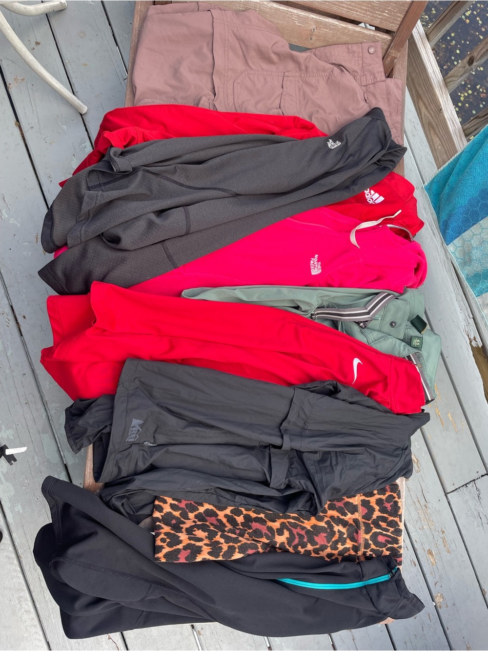 Women’s athletic/outdoors bundle! 9 items!